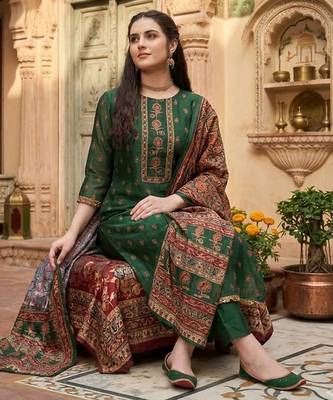Women Floral Printed Kurta with Trousers & Dupatta 5