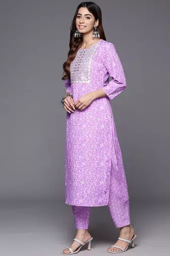 Floral Printed Thread Work Kurta with Trousers & Dupatta