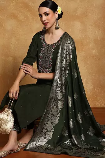 Women Floral Yoke Design Regular Kurta with Trousers & With Dupatta