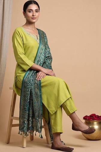 Women Ethnic Motifs Embroidered Regular Thread Work Kurta with Trousers & With Dupatta