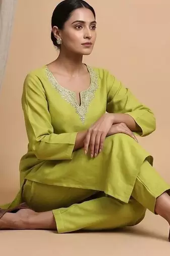 Women Ethnic Motifs Embroidered Regular Thread Work Kurta with Trousers & With Dupatta
