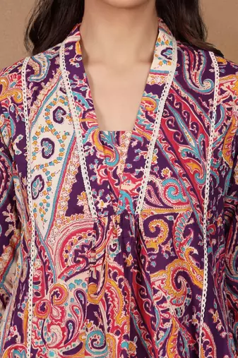 Women Paisley Printed Cotton A-Line Kurta with Trousers