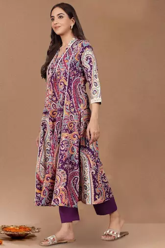 Women Paisley Printed Cotton A-Line Kurta with Trousers