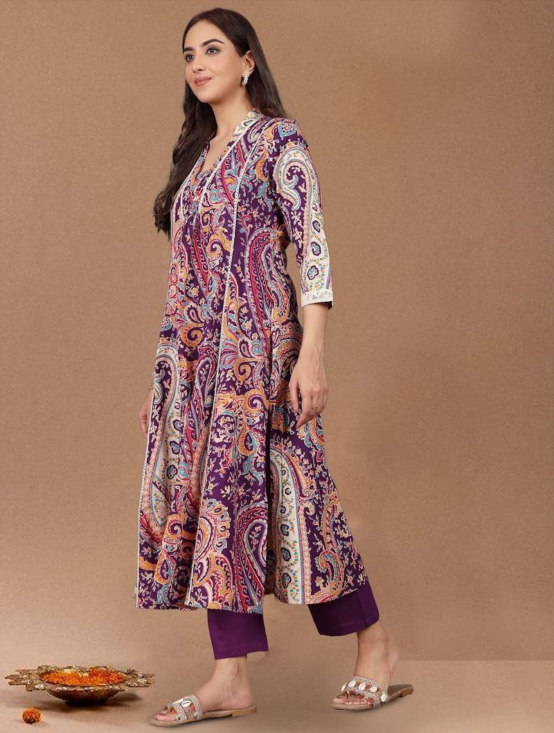 Women Paisley Printed Cotton A-Line Kurta with Trousers