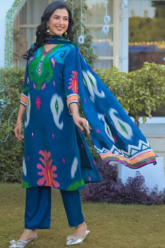 Women Ethnic Motifs Printed Regular Sequinned Kurta with Trousers & With Dupatta