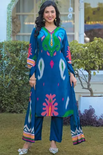 Women Ethnic Motifs Printed Regular Sequinned Kurta with Trousers & With Dupatta