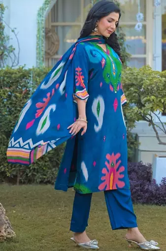 Women Ethnic Motifs Printed Regular Sequinned Kurta with Trousers & With Dupatta