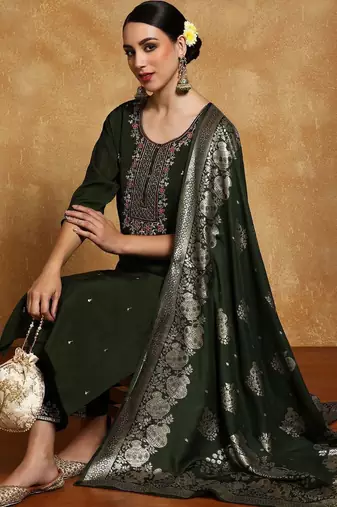Women Floral Embroidered Regular Kurta with Trousers & With Dupatta