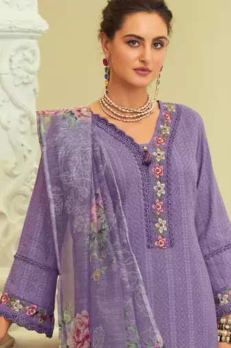 Geometric Printed Notch Neck Thread Work Pure Cotton Kurta With Trouser & Dupatta