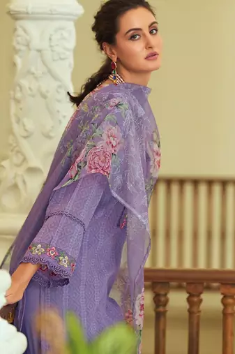Geometric Printed Notch Neck Thread Work Pure Cotton Kurta With Trouser & Dupatta