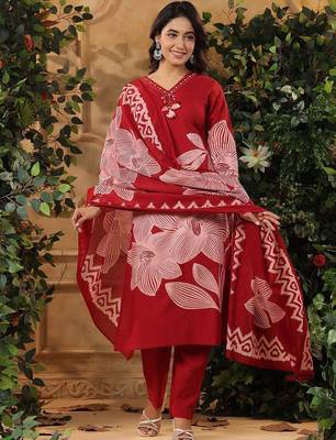 Floral Printed V-Neck Pure Cotton Kurta With Trousers & Dupatta 1