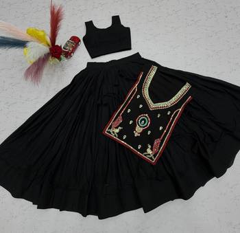Black Color Plain Work Khadi cotton Navratri Lahenga Choli Strug Set 5