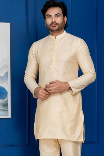 Golden silk blend kurta for men with embroidered work