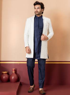 White blend indo western open sherwani and navy blue kurta pyjama set for men with embroidered work 2