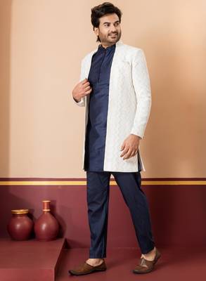 White blend indo western open sherwani and navy blue kurta pyjama set for men with embroidered work 3