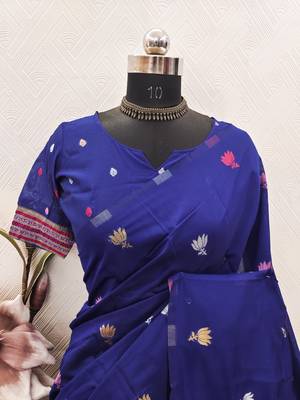 Blue linen jacuard animal motif work saree with unstitched blouse piece 7