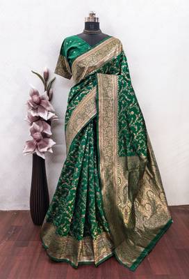 Green art silk blend banarasi jacuard work saree with unstitched blouse piece 6
