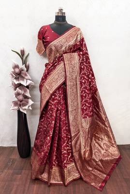 Red art silk blend banarasi jacuard work saree with unstitched blouse piece 6