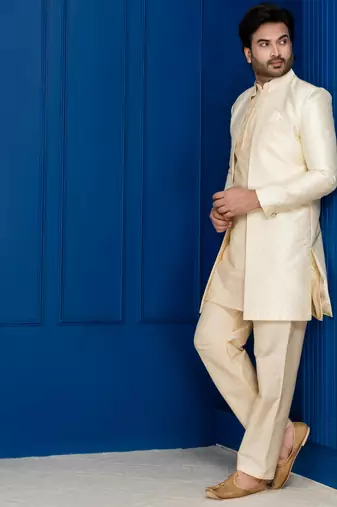 Gold jacquard blend indo western and golden kurta pyjama set for men with embroidered work