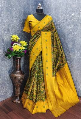 Green mustard art silk blend banarasi jacuard work saree with unstitched blouse piece 6