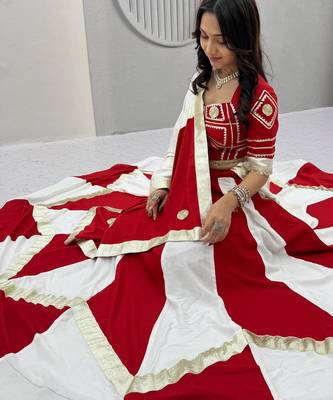 White Gota patti lace & flavour hand work CottonNavratri Lahenga Choli Sert 3