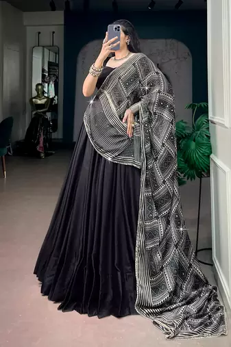 Navratri Moonga silk blend Free Size Lehenga Choli with Printed Satin Dupatta Set