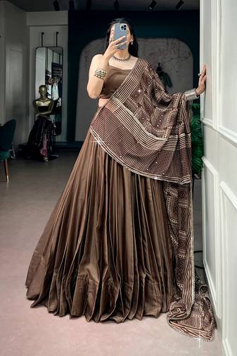 Navratri Moonga silk blend Free Size Lehenga Choli with Printed Satin Dupatta Set