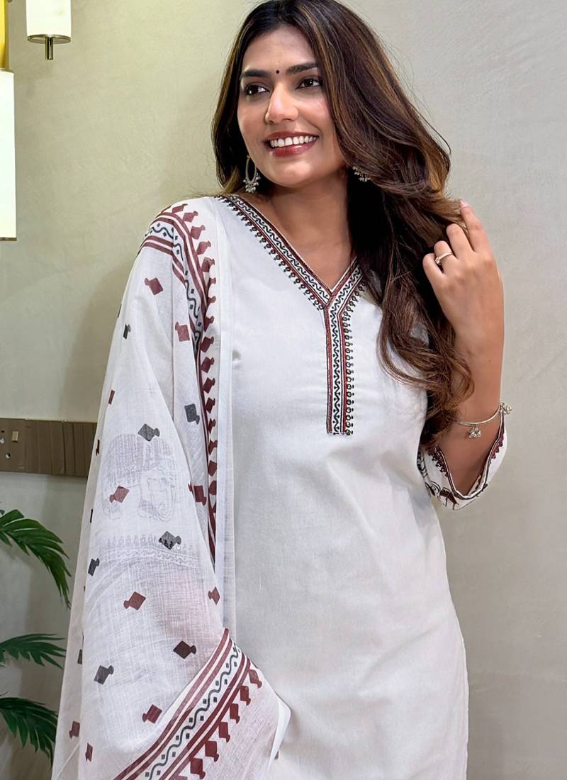 Off white khadi cotton with embroidery kurti pent dupatta set