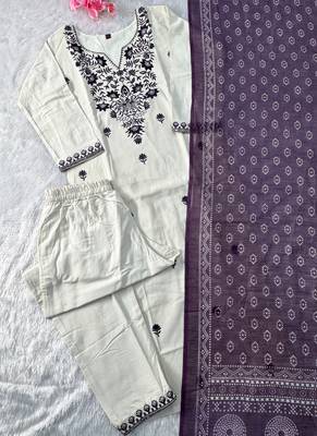 Off white khadi cotton with embroidery kurti pant dupatta set 3