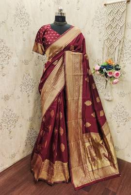 Maroon art silk blend jacquard motif work saree with unstitched blouse piece 6