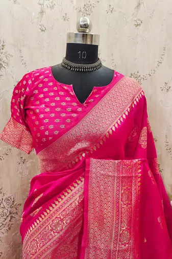 Pink art silk blend jacquard motif work saree with unstitched blouse piece