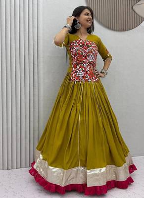 Olive Green Pure Cotton Gamthi Mirror Work Kediyu Lehenga Set 3