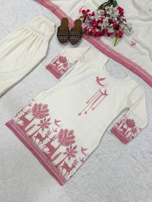 Women off-white & maroon cotton printed kurti with farshi salwar and dupatta set 4