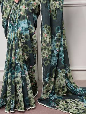 Floral print weightless marble saree with delicate pearl border 5
