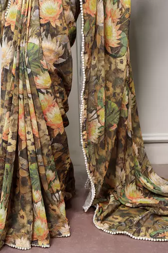 Floral print weightless marble saree with delicate pearl border