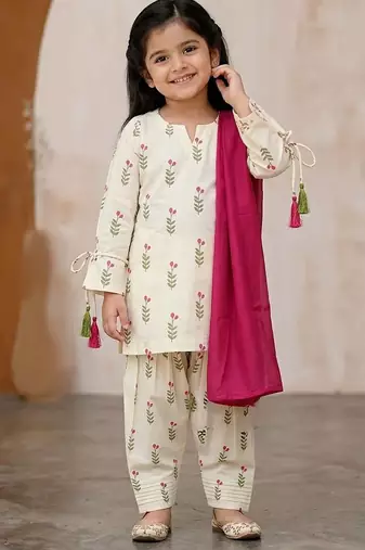 Trendy girls floral printed kurti with dhoti pants & dupatta set
