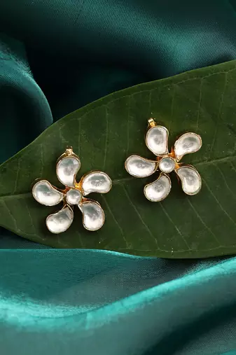 White stones pearl drop floral stud earrings