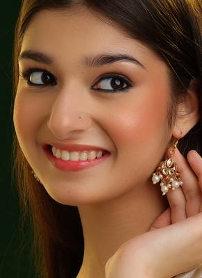 White stones kundan cluster drop earrings 1