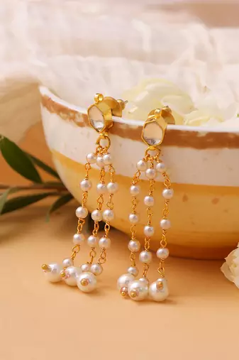 White stones pearl chain drop earrings