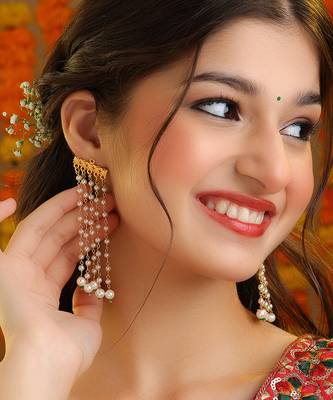 White stones green beaded kundan drop earrings 1