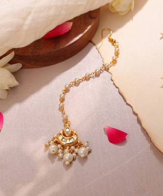 White kundan pearl maang tikka 2