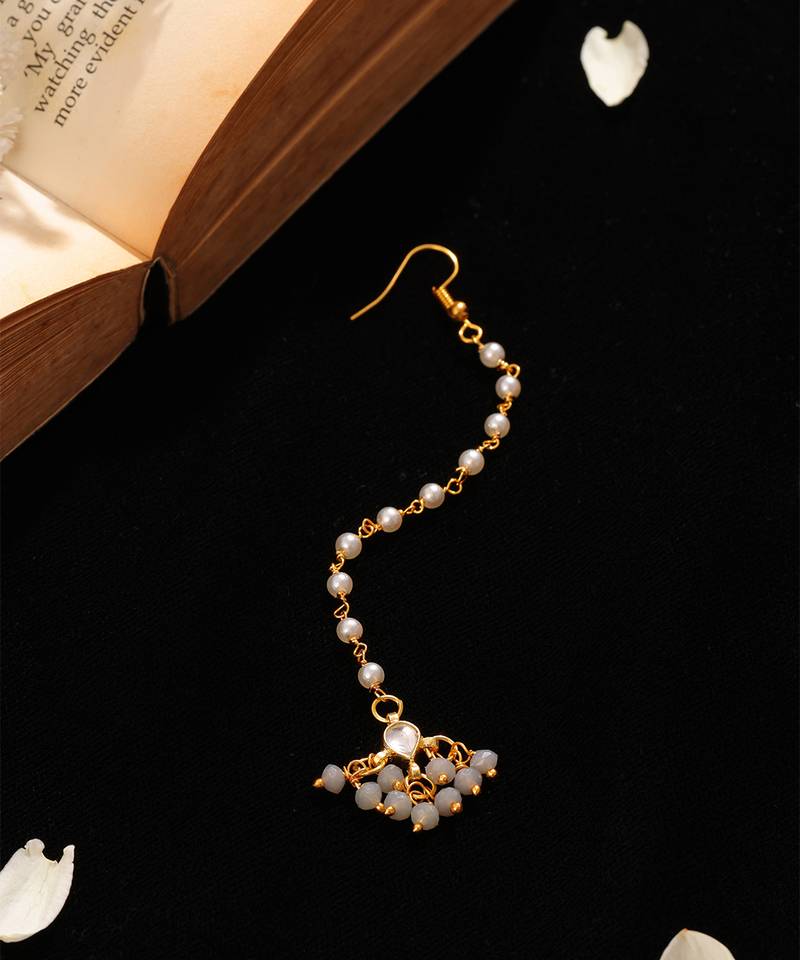 Grey stone floral maang tikka