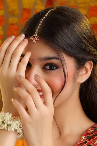 Pink kundan drop maang tikka