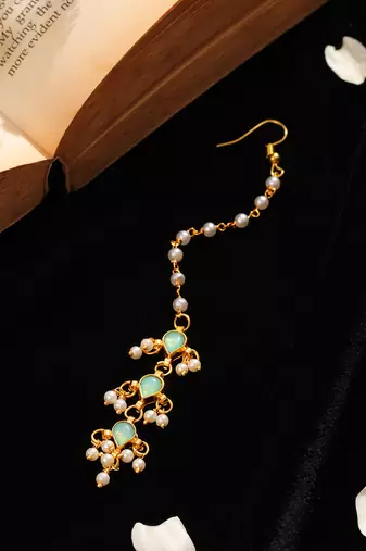 Green stone pearl triple drop maang tikka