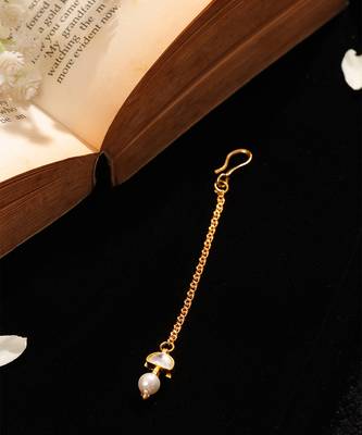 Gold plated white pearl drop maang tikka 2