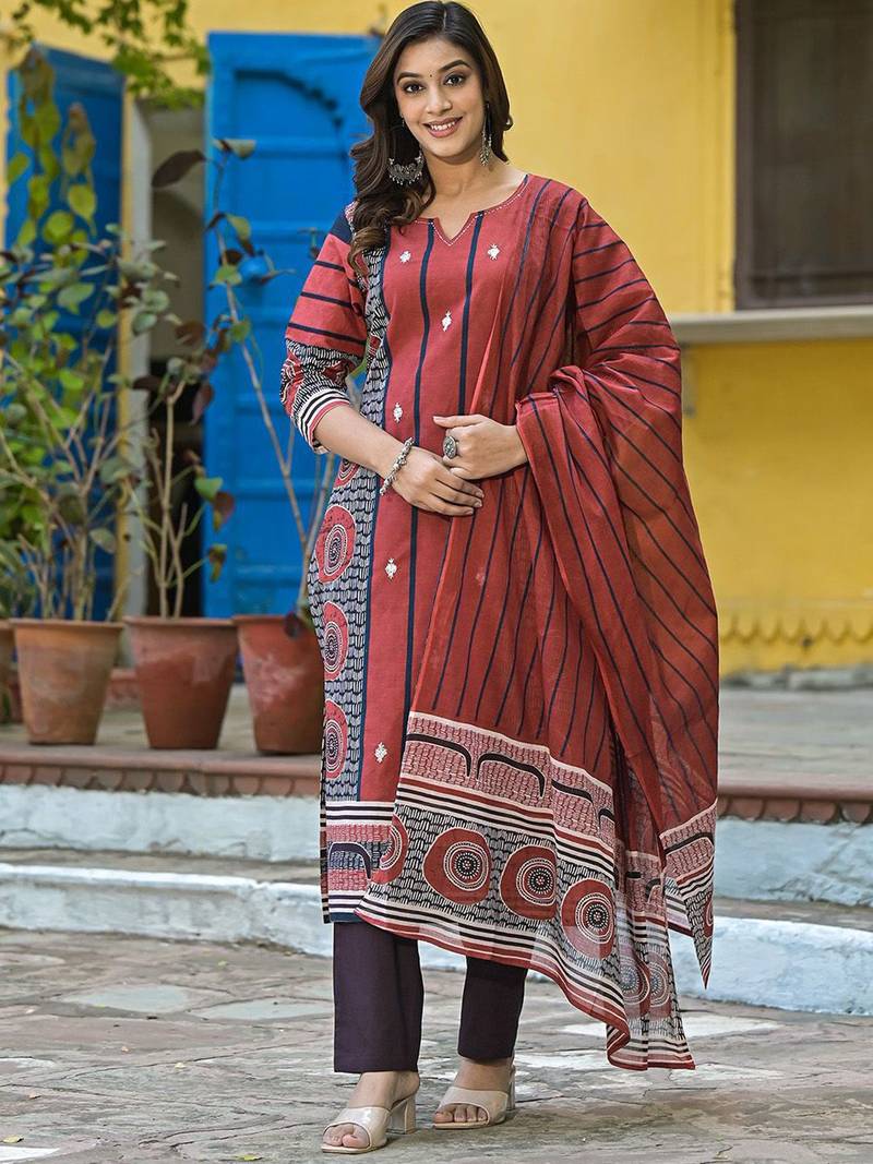 Floral Printed Notch Neck Straight Kurta With Trousers & Dupatta