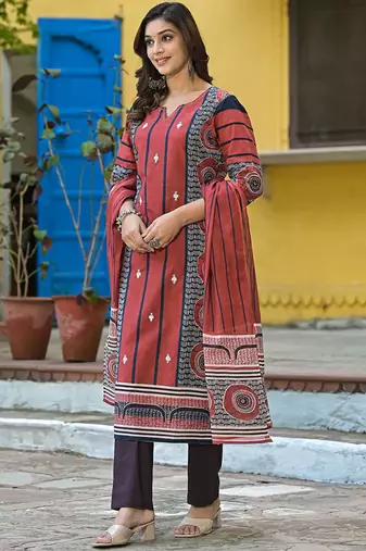 Floral Printed Notch Neck Straight Kurta With Trousers & Dupatta