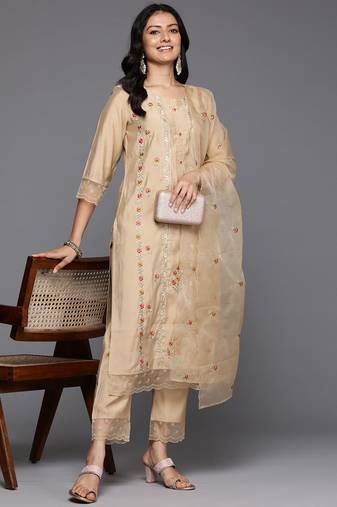 Floral Embroidered Thread Work Kurta With Trousers & Dupatta