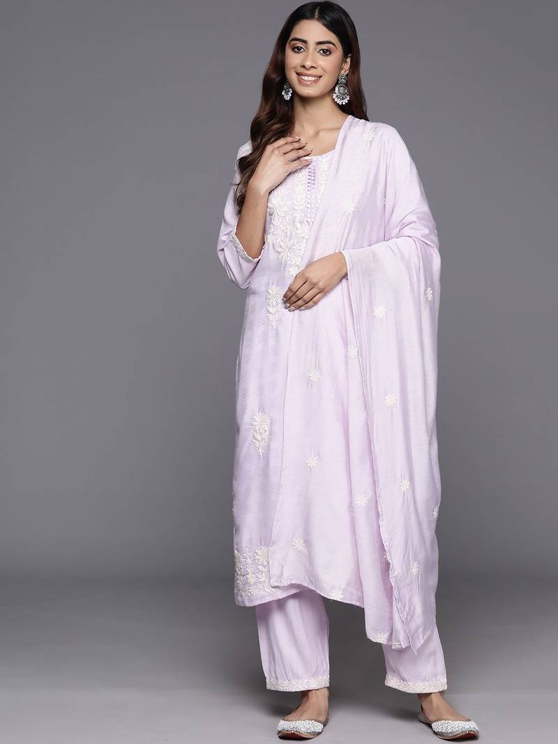 Women Floral Embroidered Regular Thread Work Kurta with Trousers & With Dupatta