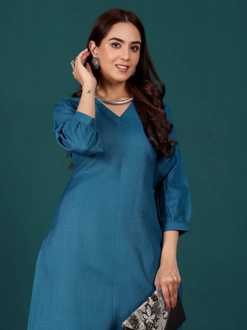 Women V-Neck Regular Kurta with Trousers